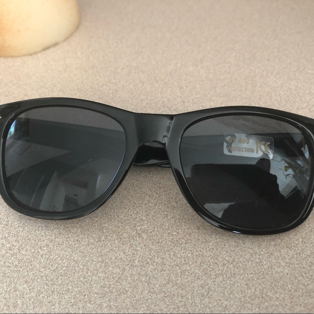 Black Frame Sunglasses